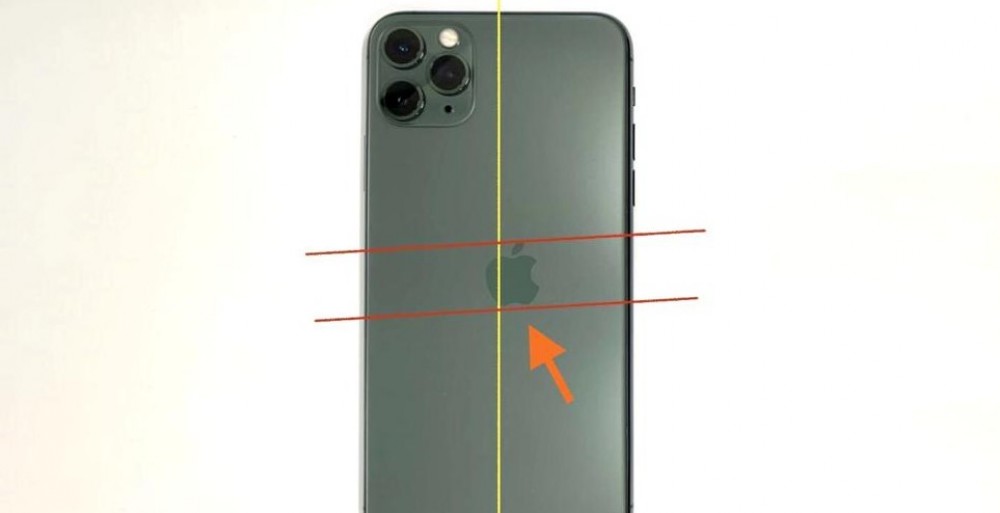 Un iPhone 11 cu logo strâmb s-a vândut la un preț de aproape 3.000 de dolari